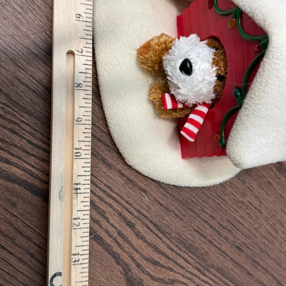 Hallmark Jingle Pals Animated Musical Christmas Plush 2011 Snowman Doghouse